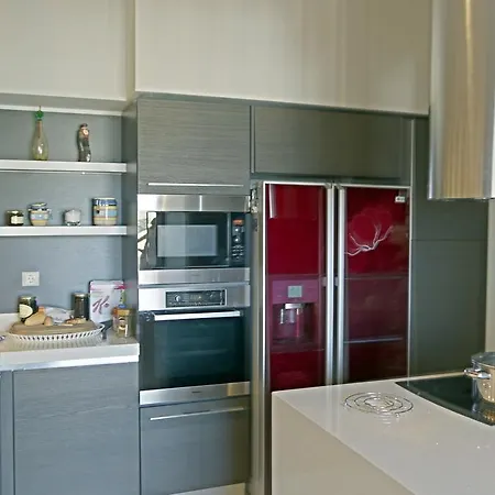 Anatoli Luxury لينثوس