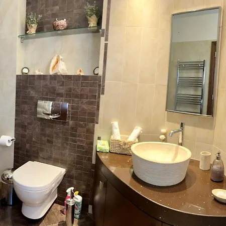Anatoli Luxury